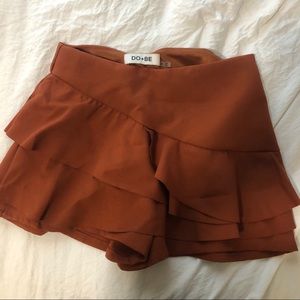 do+be orange ruffle skort